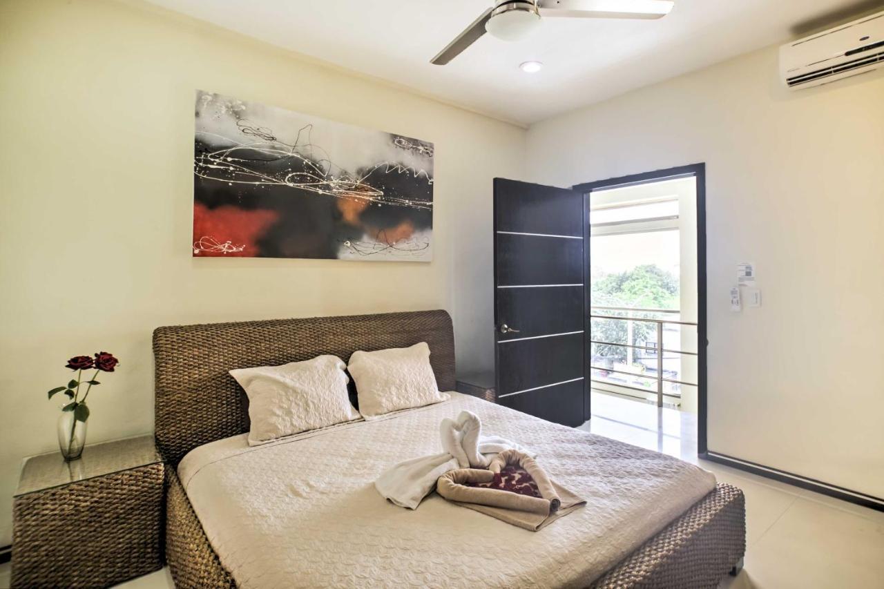 Luxury Penthouse With Rooftop Pool - Walk To Beach! * Playa del Carmen