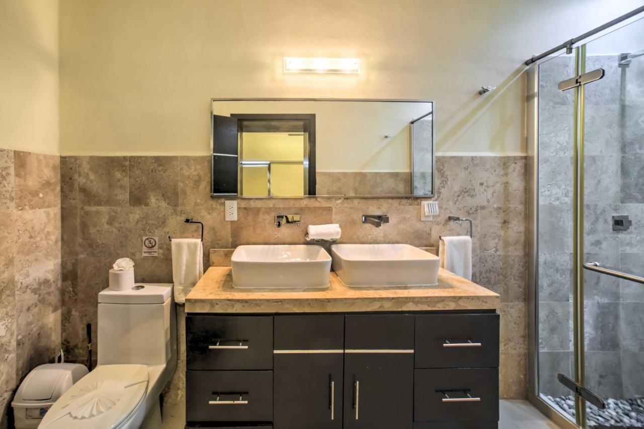 Luxury Penthouse With Rooftop Pool - Walk To Beach! Apartamento